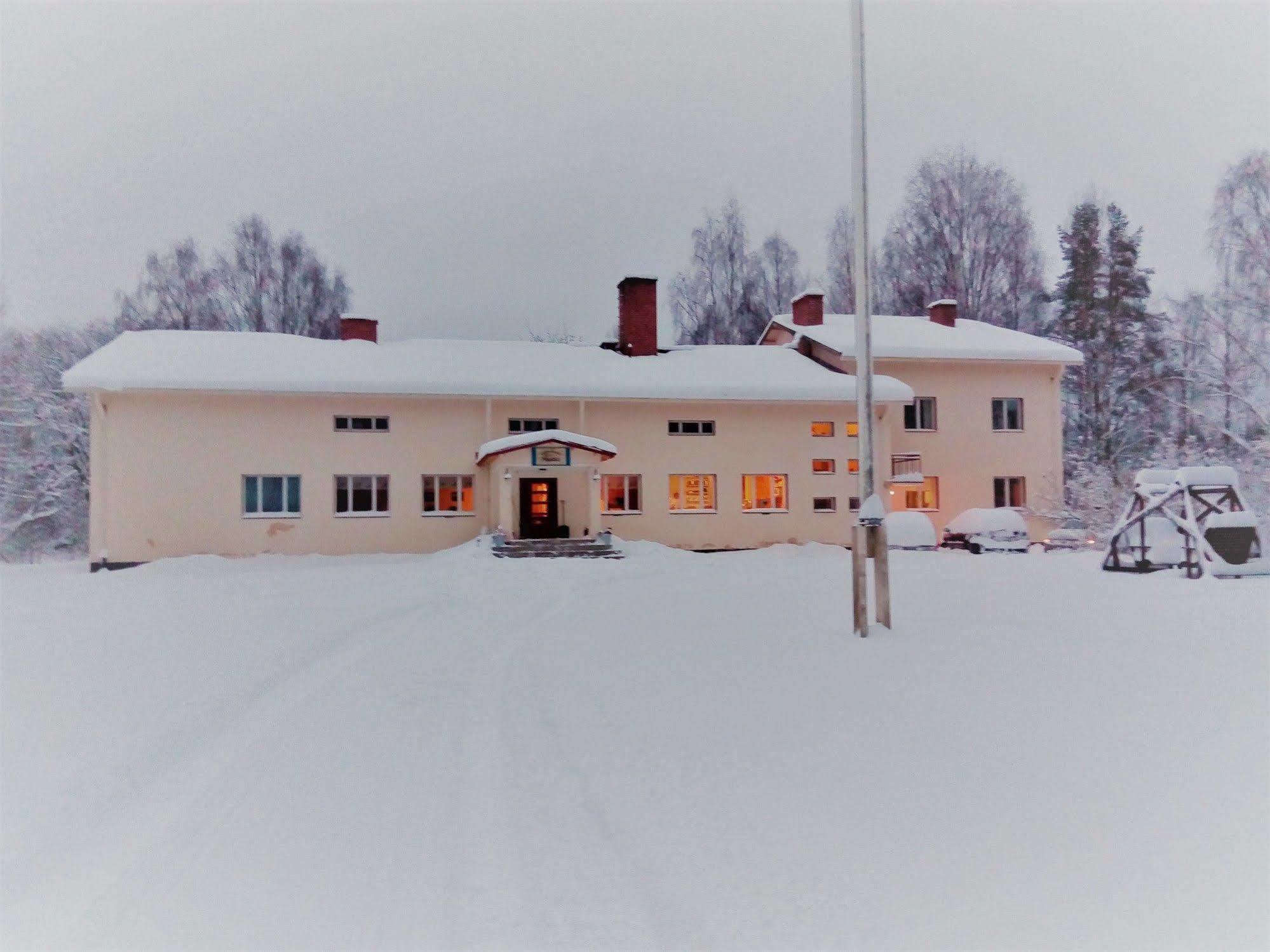 Vanhan Koulun Majatalo-Old School Guest House Koli  Екстер'єр фото