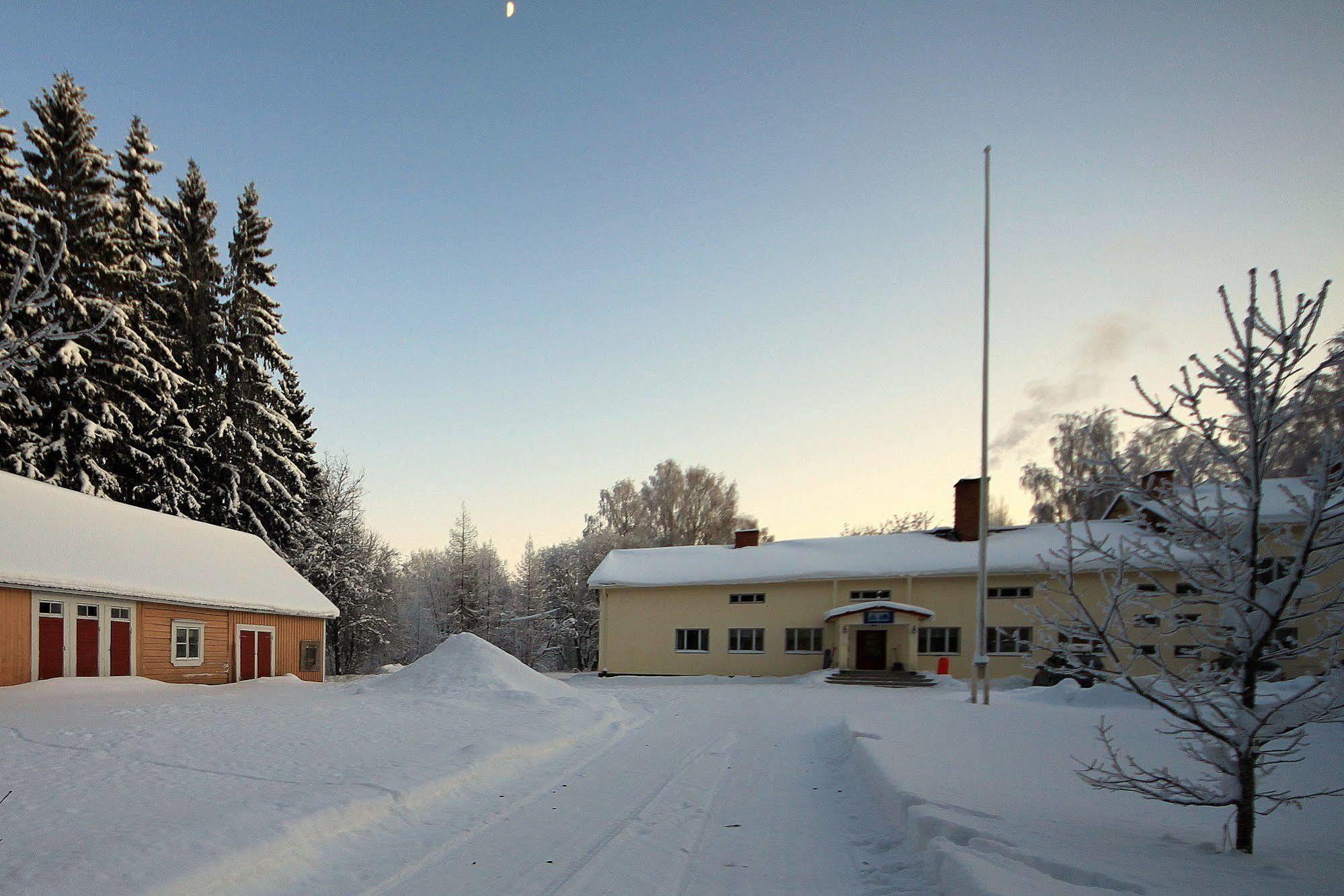 Vanhan Koulun Majatalo-Old School Guest House Koli  Екстер'єр фото