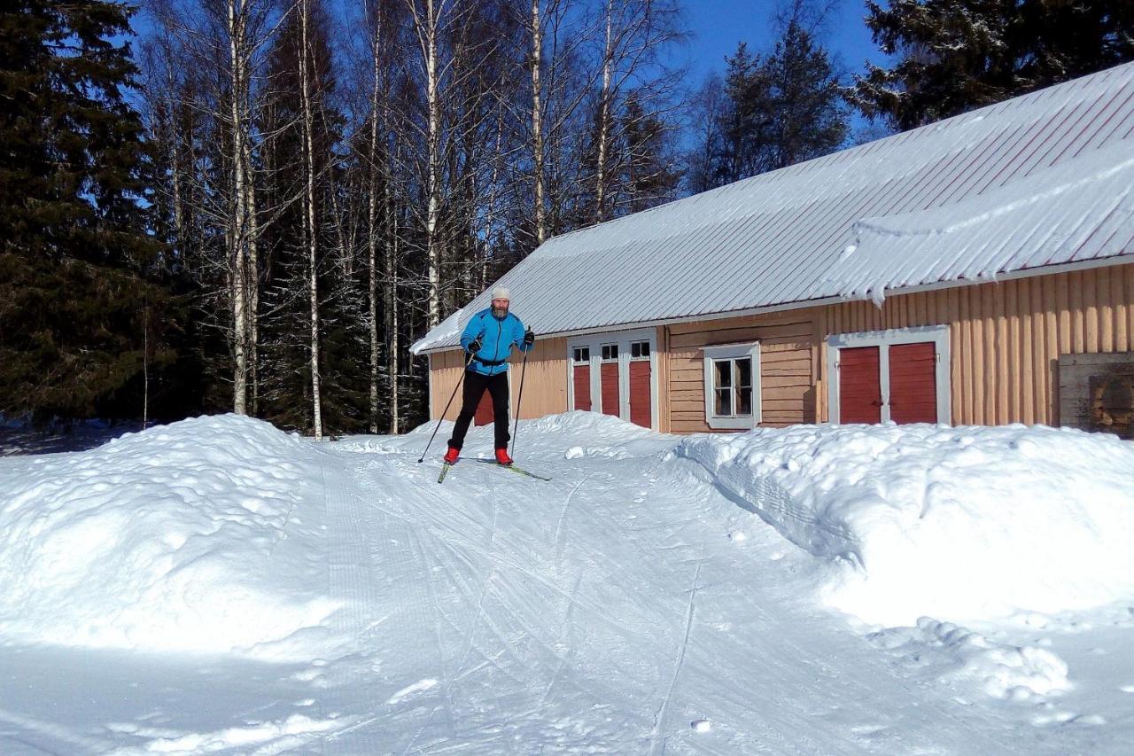 Vanhan Koulun Majatalo-Old School Guest House Koli  Екстер'єр фото